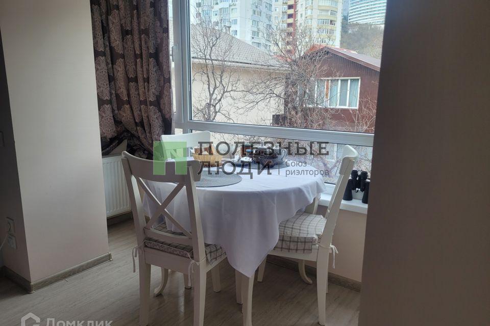 Продаётся 3-комнатная квартира, 56.8 м²