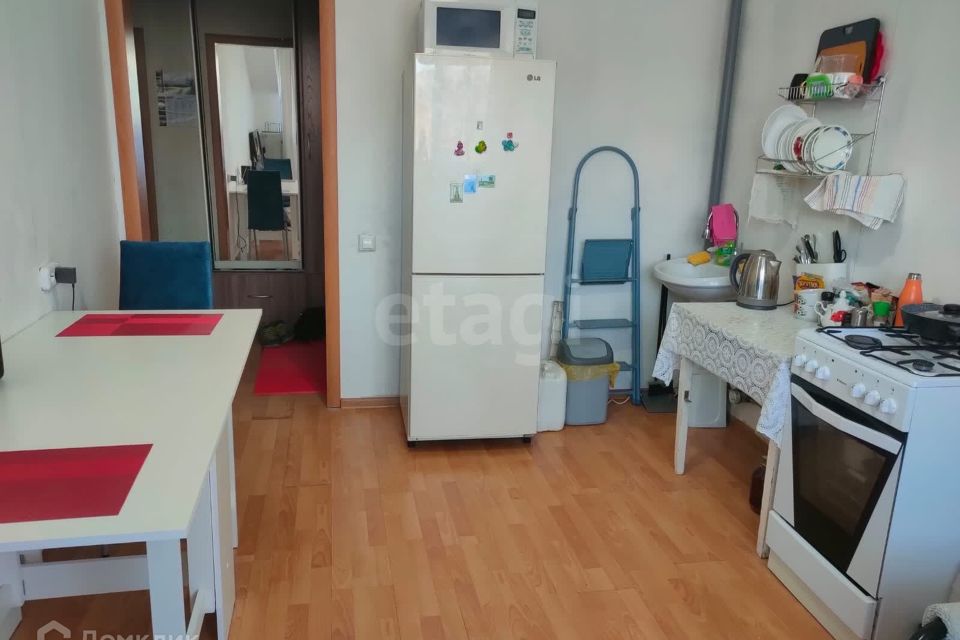 Продаётся 1-комнатная квартира, 38.4 м²