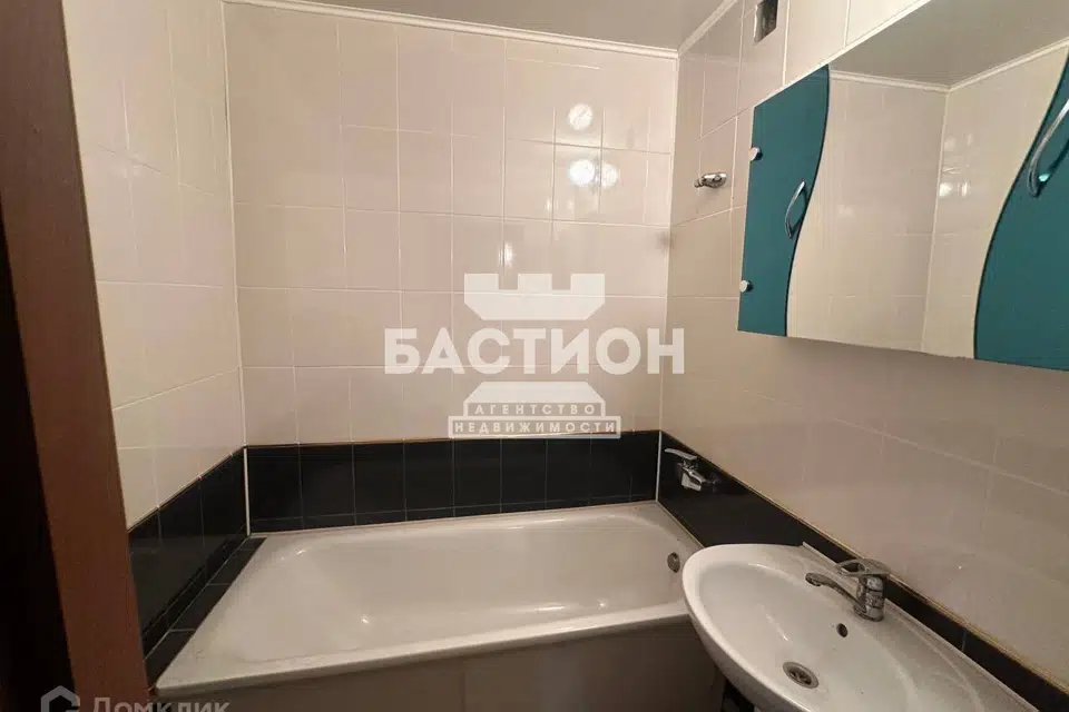 Продаётся 3-комнатная квартира, 60 м²