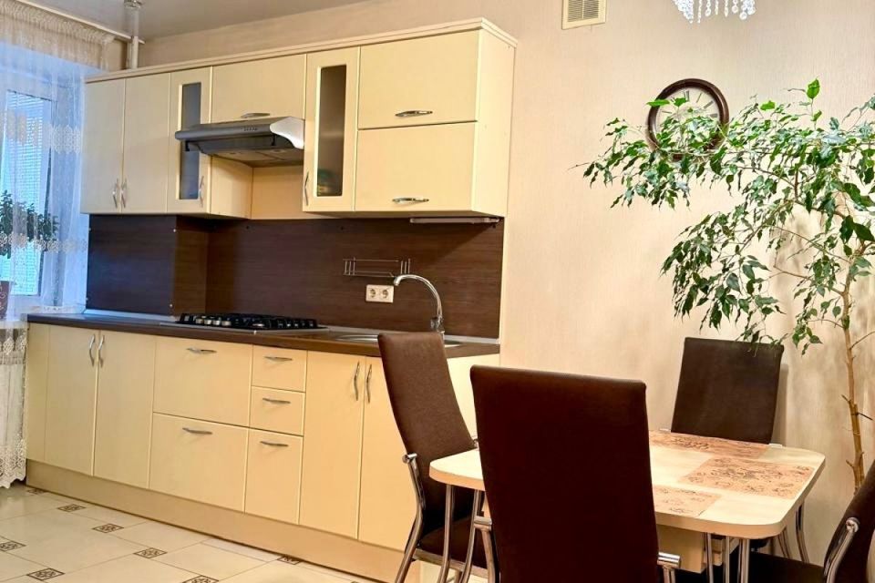 Продаётся 1-комнатная квартира, 45.2 м²