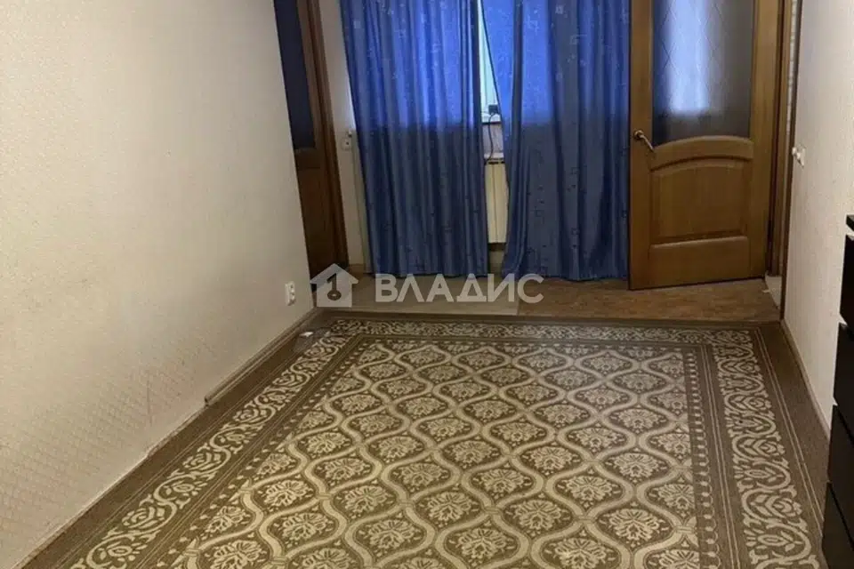 Продаётся 3-комнатная квартира, 43.5 м²