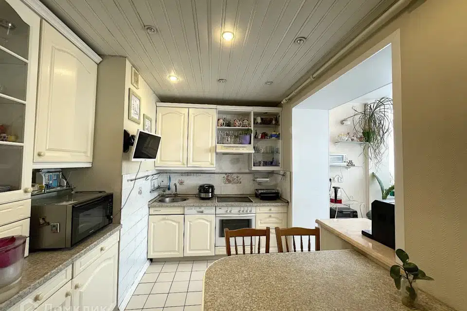 Продаётся 3-комнатная квартира, 76.1 м²