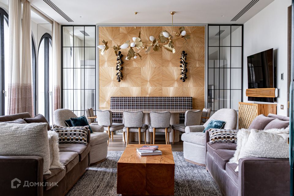 Продаётся 6-комнатная квартира, 226 м²