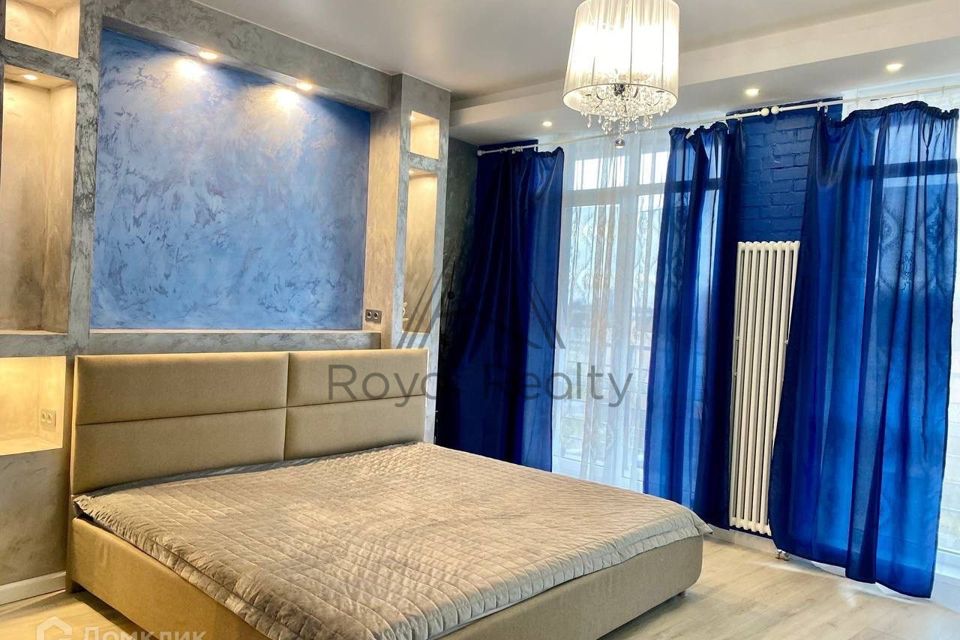 Сдаётся 3-комнатная квартира, 153 м²