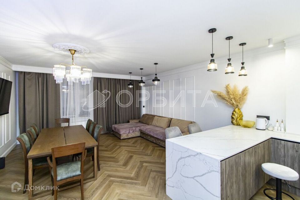 Продаётся 3-комнатная квартира, 119 м²