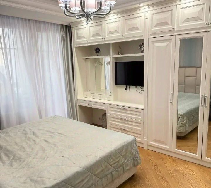 Продаётся 2-комнатная квартира, 86 м²