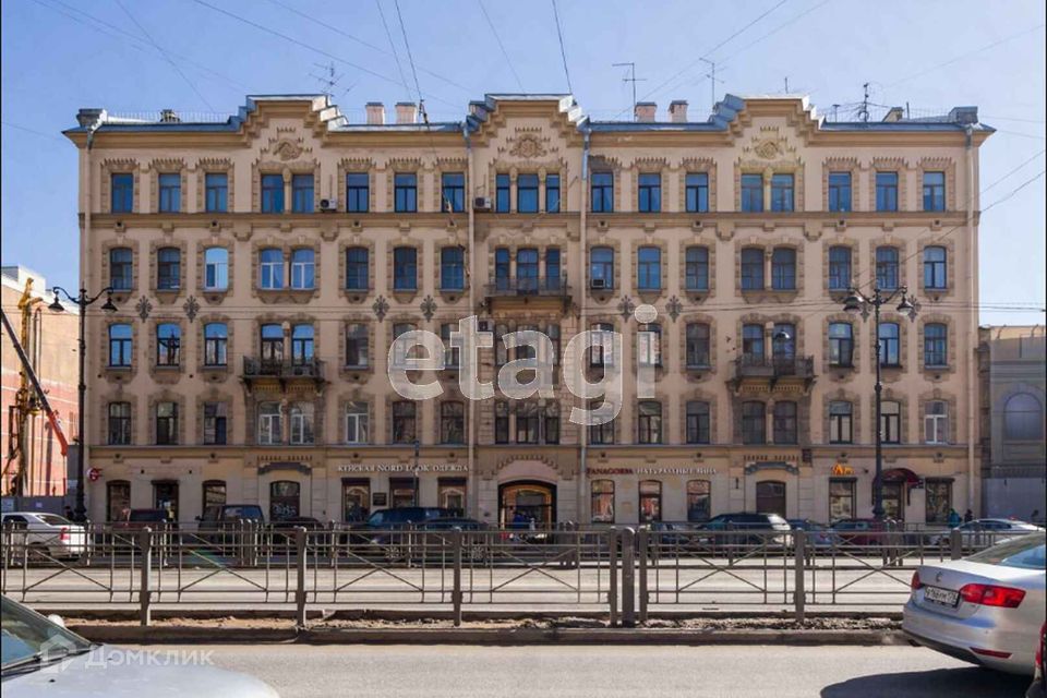 Продаётся комната в 6-комн. квартире, 119.5 м²
