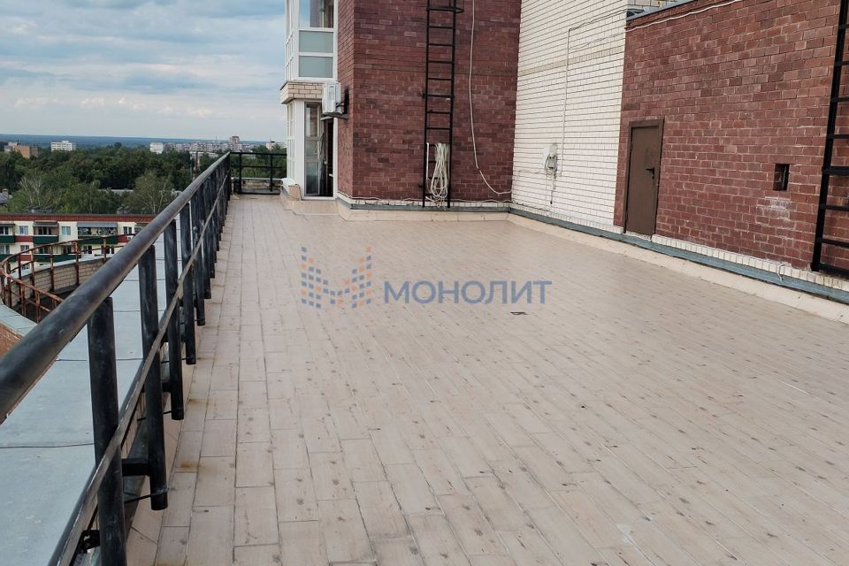 Продаётся 1-комнатная квартира, 198.1 м²
