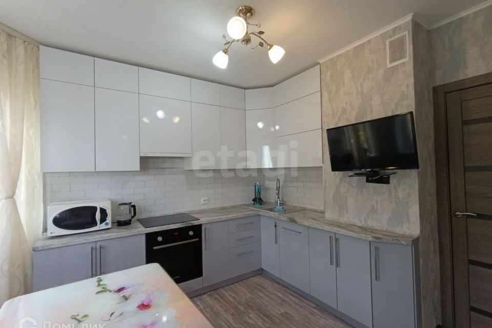 Продаётся 2-комнатная квартира, 56 м²