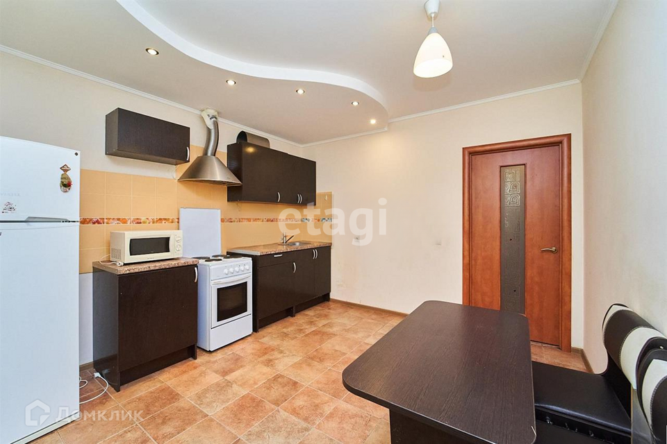 Продаётся 1-комнатная квартира, 51.5 м²