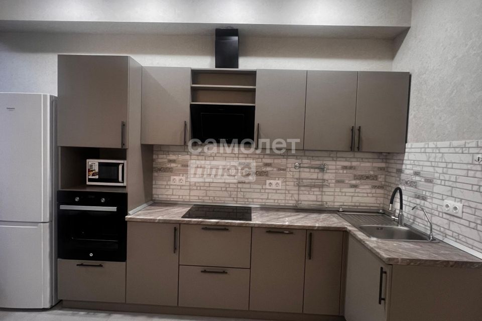 Продаётся 1-комнатная квартира, 51 м²