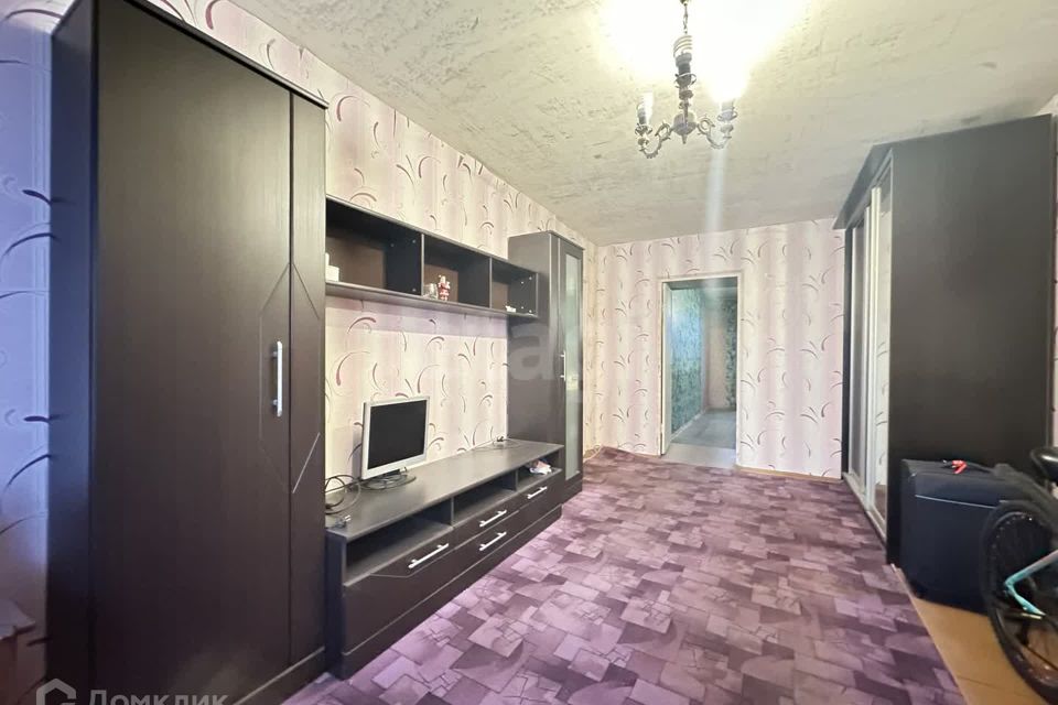 Продаётся 3-комнатная квартира, 60.5 м²