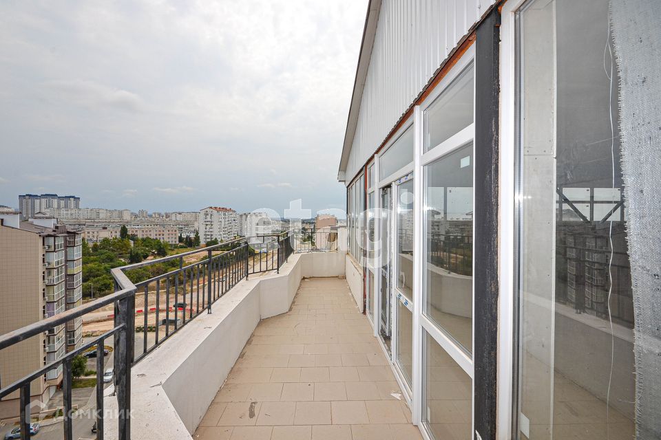 Продаётся 4-комнатная квартира, 310 м²