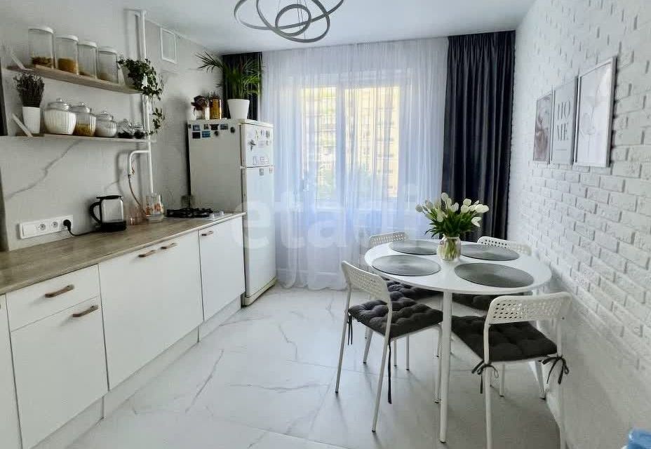Продаётся 3-комнатная квартира, 58.5 м²