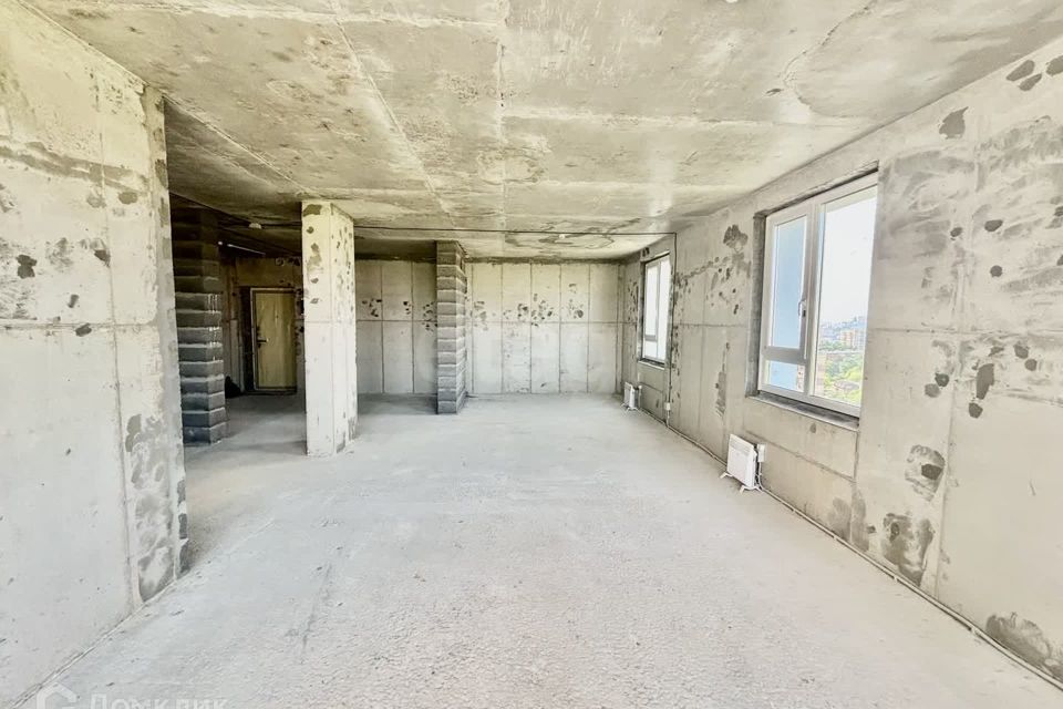 Продаётся студия, 61 м²