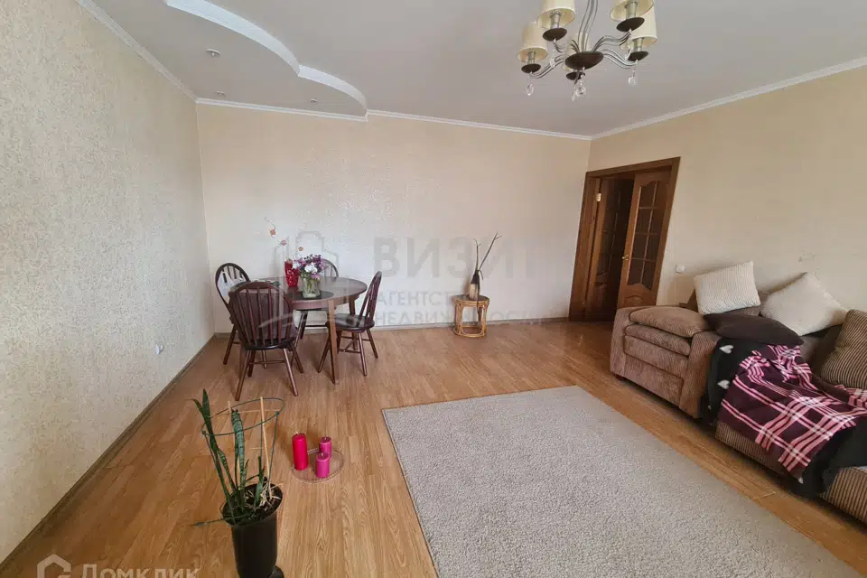 Продаётся 3-комнатная квартира, 102.3 м²