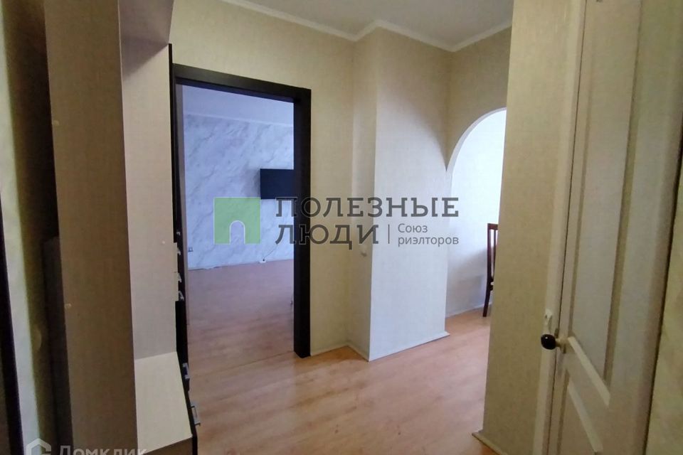 Продаётся 1-комнатная квартира, 37.2 м²