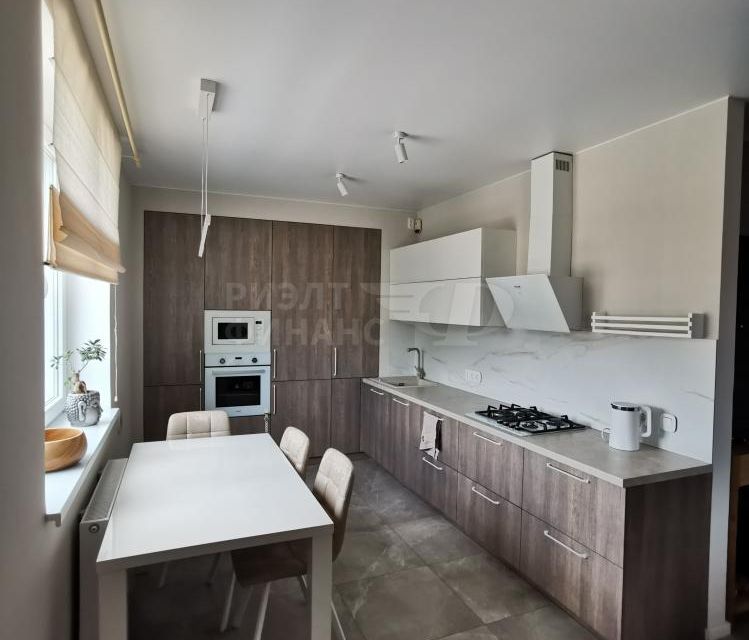 Продаётся 2-комнатная квартира, 63 м²