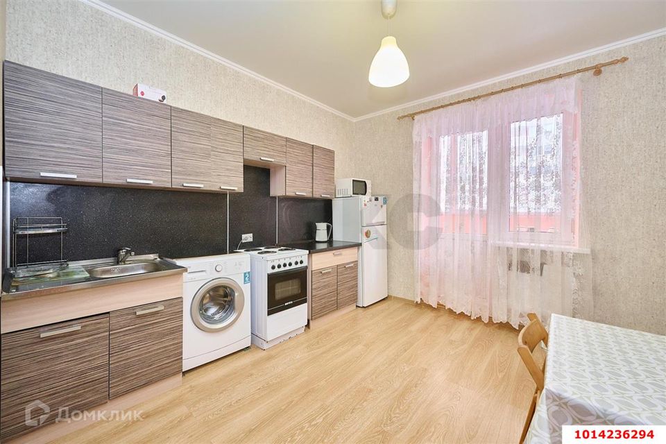 Продаётся 1-комнатная квартира, 41.6 м²
