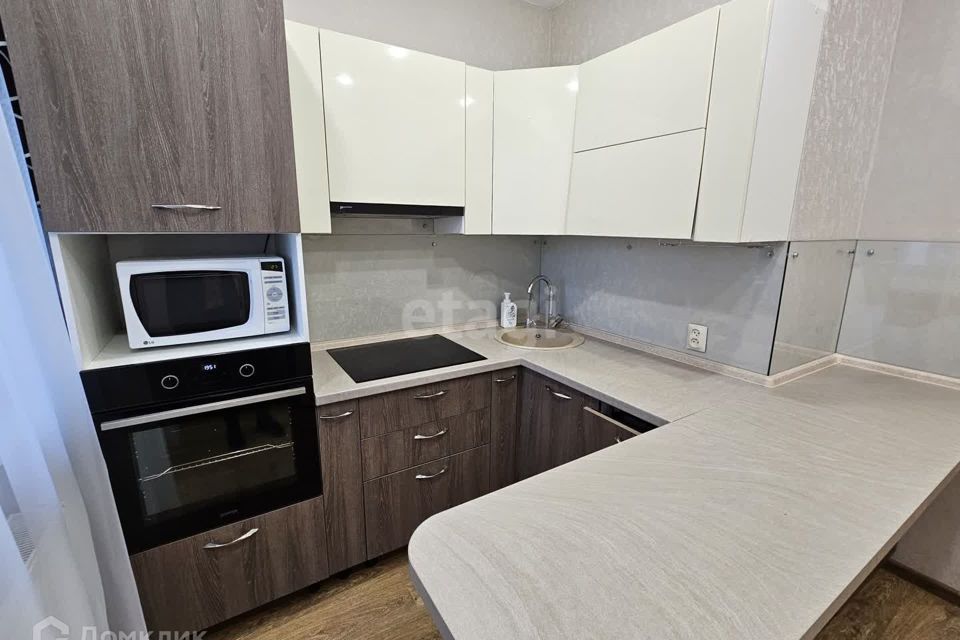 Продаётся 2-комнатная квартира, 56.5 м²