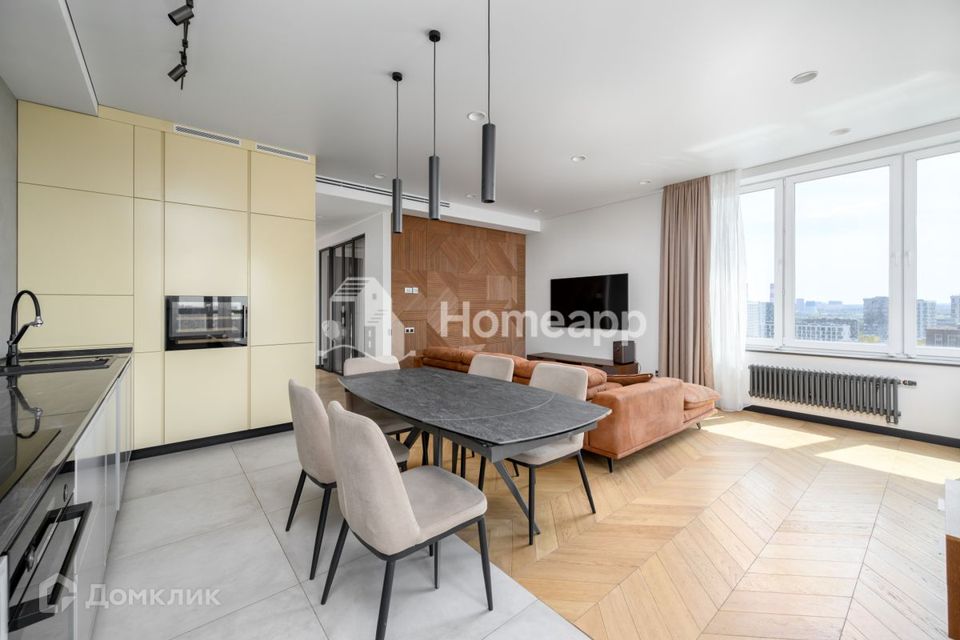 Продаётся 3-комнатная квартира, 112.5 м²