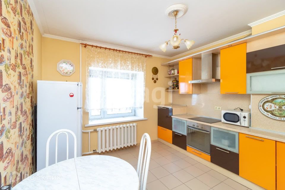 Сдаётся 2-комнатная квартира, 79.1 м²