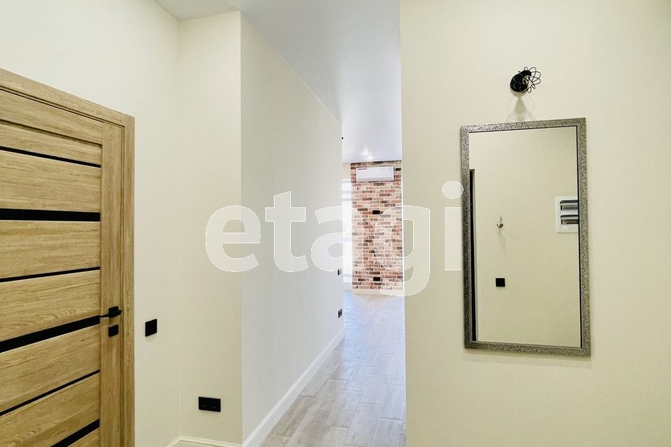 Продаётся 1-комнатная квартира, 42.6 м²