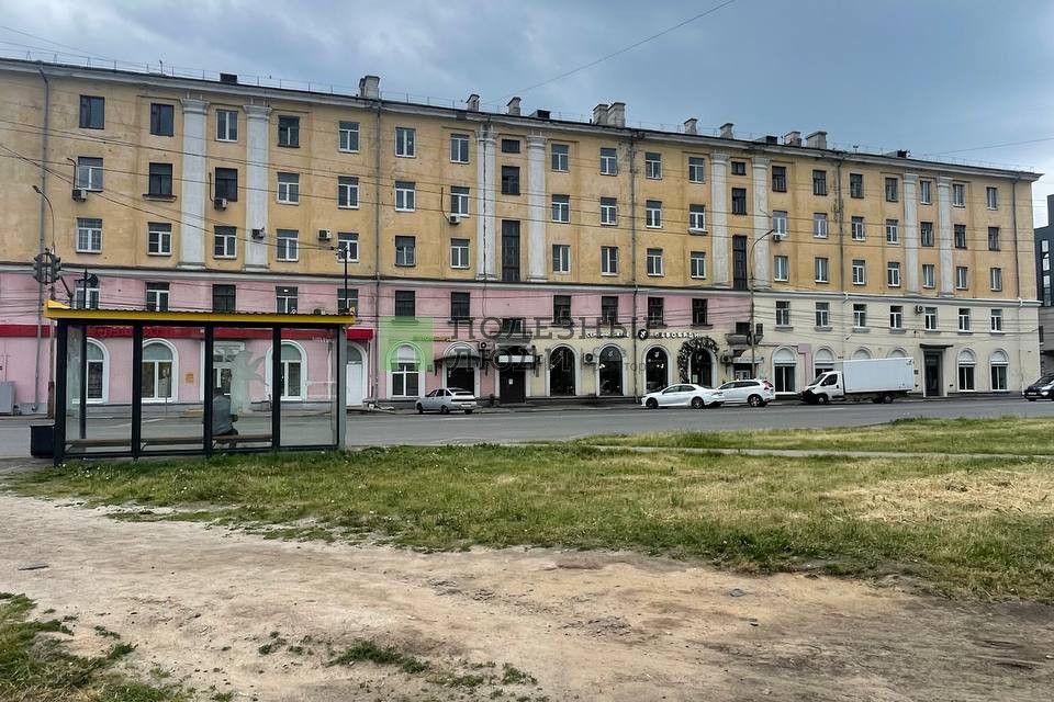 Продаётся 3-комнатная квартира, 104.7 м²