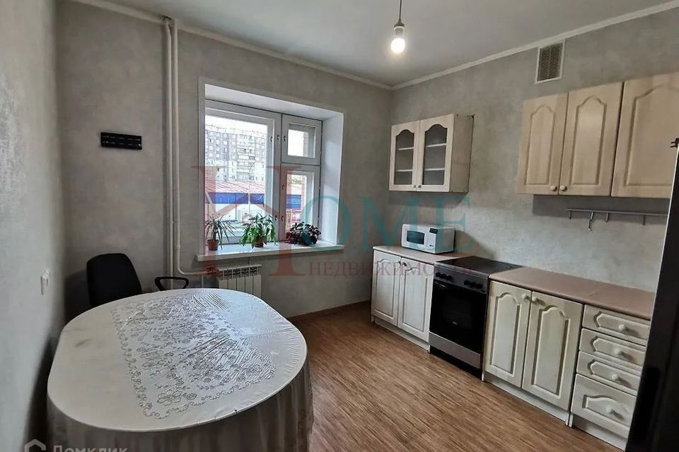 Сдаётся 2-комнатная квартира, 75 м²