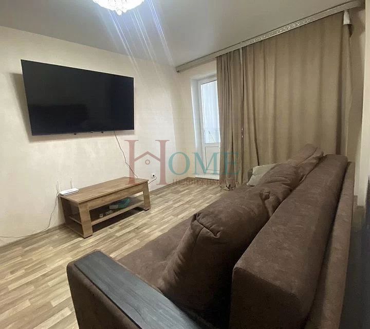 Сдаётся 2-комнатная квартира, 58 м²