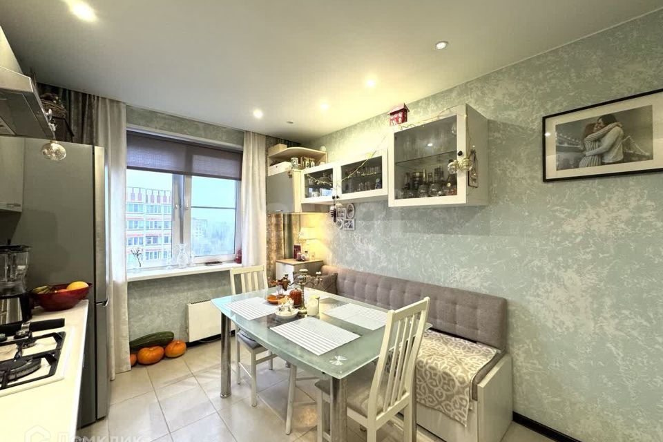 Продаётся 2-комнатная квартира, 72.2 м²