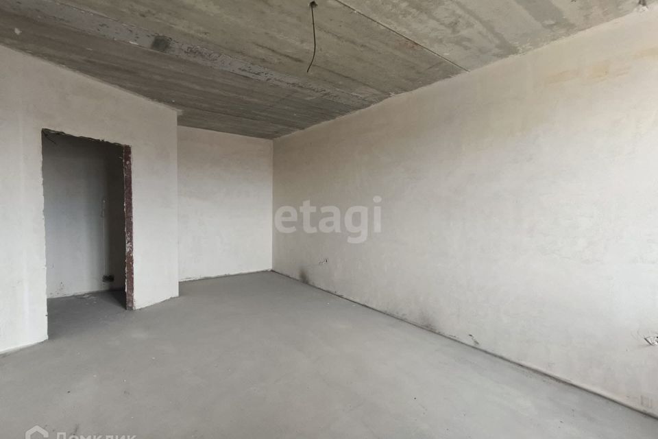 Продаётся 1-комнатная квартира, 41.7 м²
