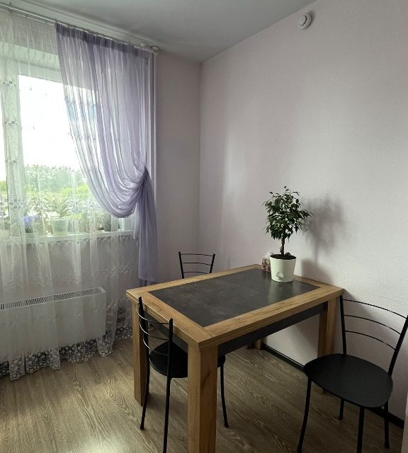 Продаётся 1-комнатная квартира, 41.6 м²