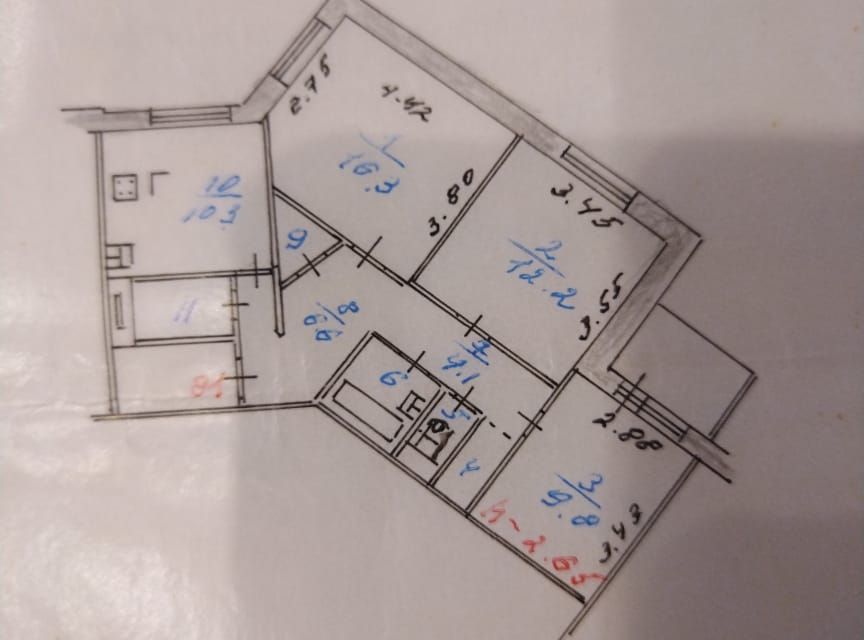 Продаётся 3-комнатная квартира, 67 м²