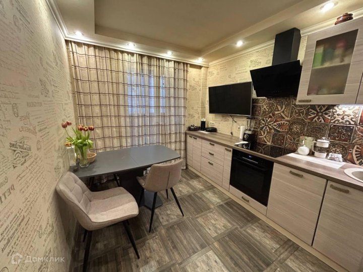 Продаётся 1-комнатная квартира, 37.8 м²