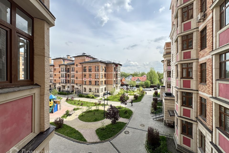 Продаётся 1-комнатная квартира, 46.2 м²