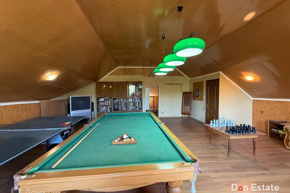 Продаётся дом, 305 м²