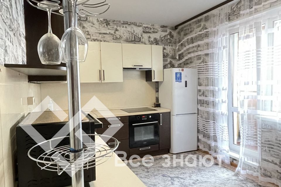 Продаётся 2-комнатная квартира, 65.2 м²