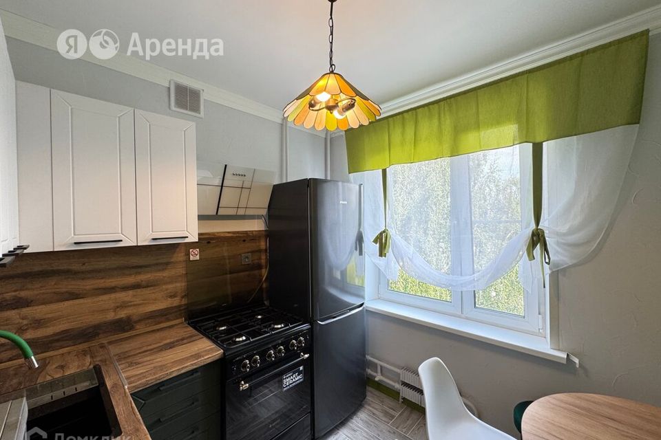Сдаётся 4-комнатная квартира, 63 м²