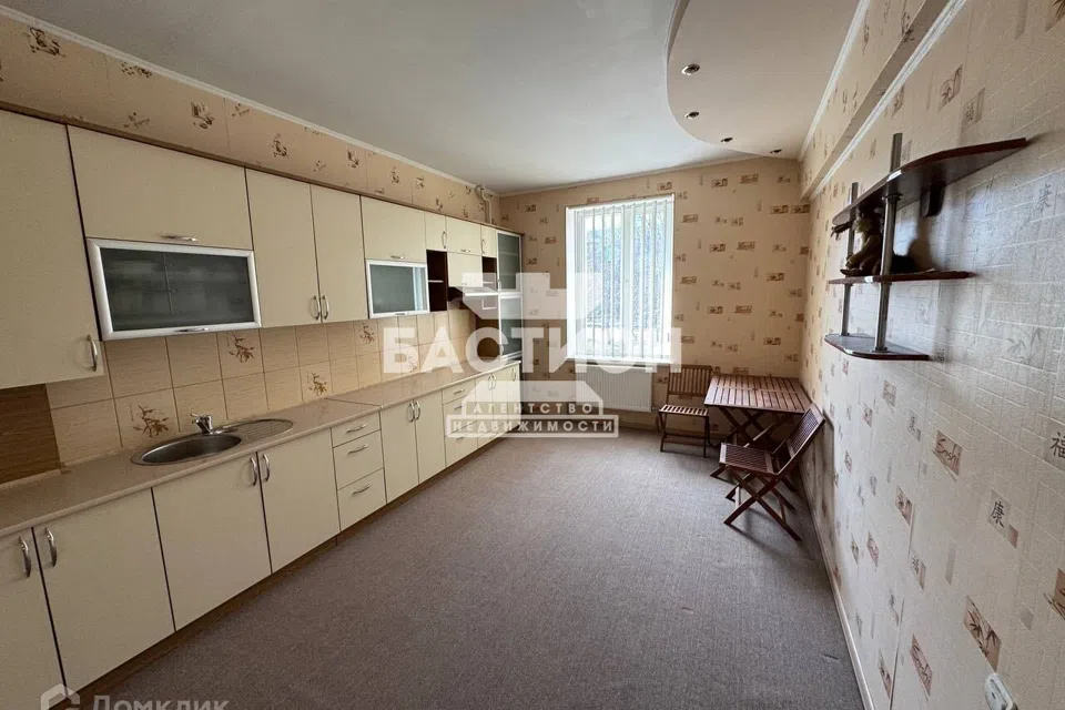 Продаётся 2-комнатная квартира, 79 м²