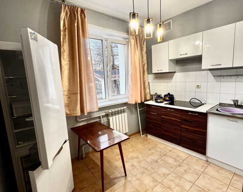 Продаётся 2-комнатная квартира, 86 м²