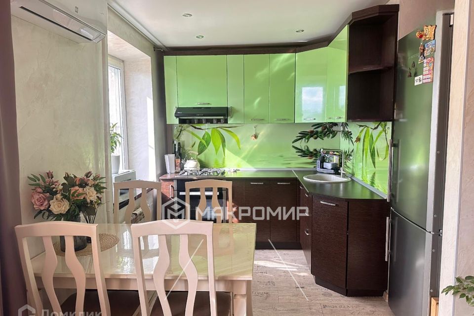 Продаётся 3-комнатная квартира, 57 м²
