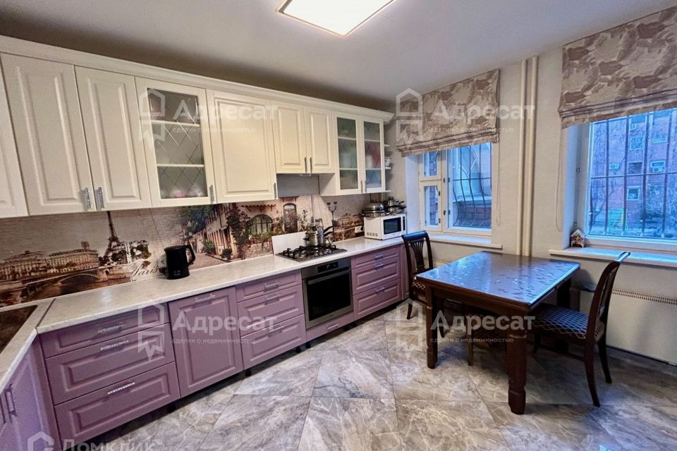 Продаётся 4-комнатная квартира, 107.1 м²