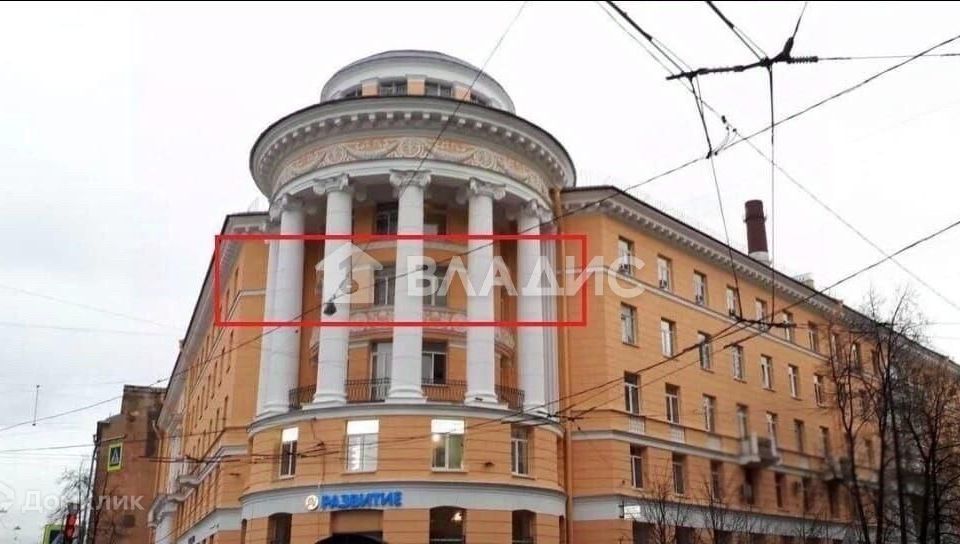 Продаётся 4-комнатная квартира, 173.4 м²
