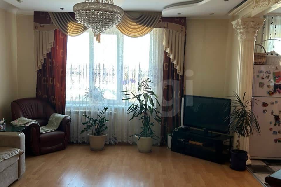 Продаётся 3-комнатная квартира, 89.9 м²