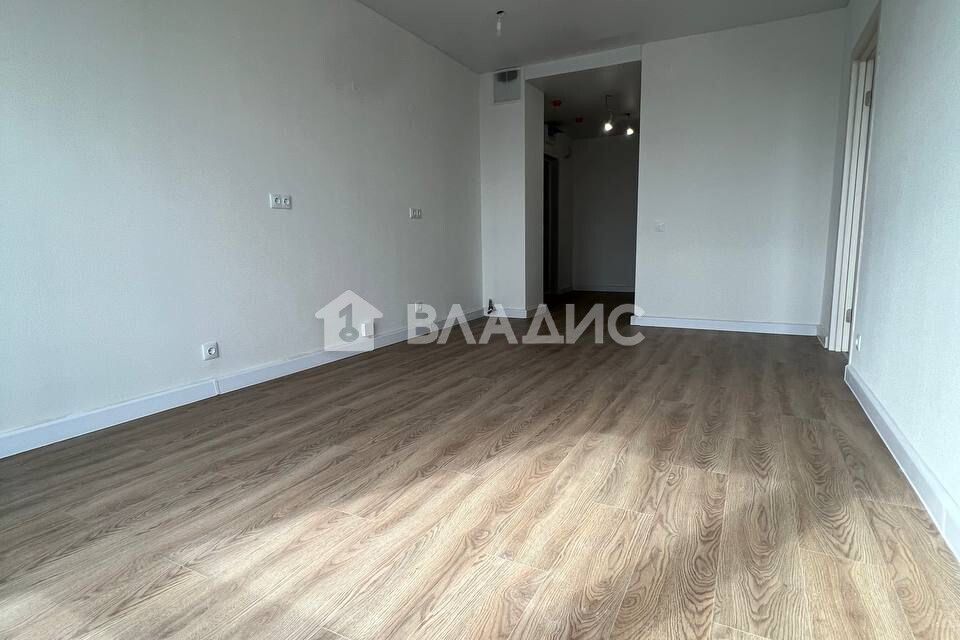 Продаётся 1-комнатная квартира, 42.1 м²