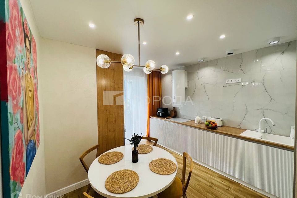 Продаётся 3-комнатная квартира, 77.5 м²