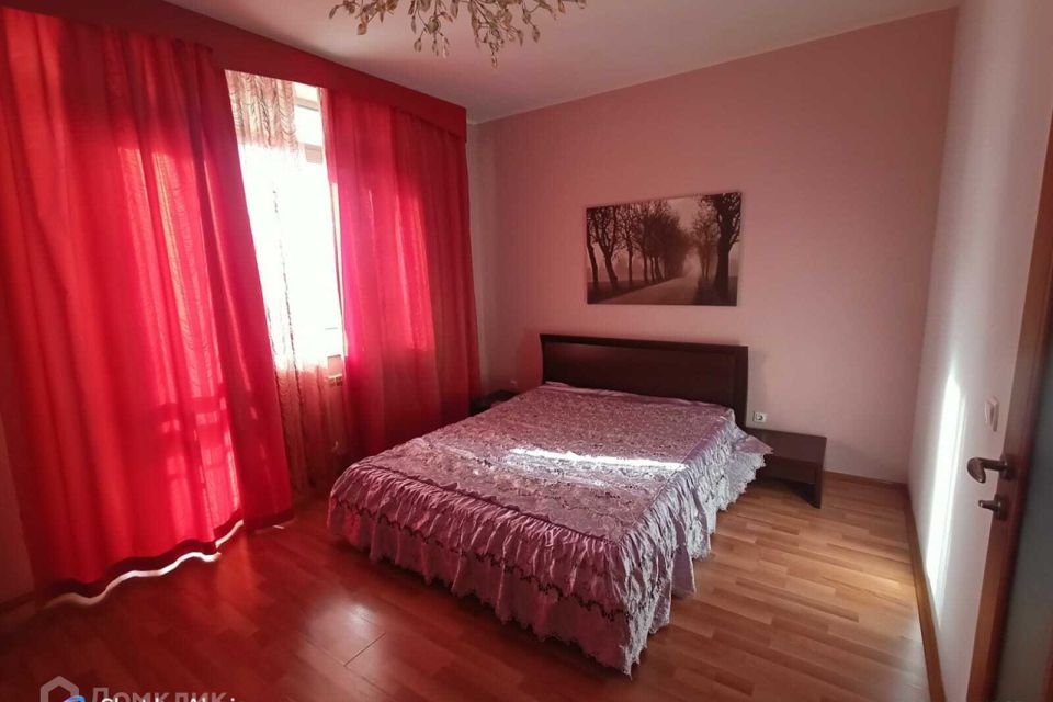 Сдаётся 2-комнатная квартира, 78 м²