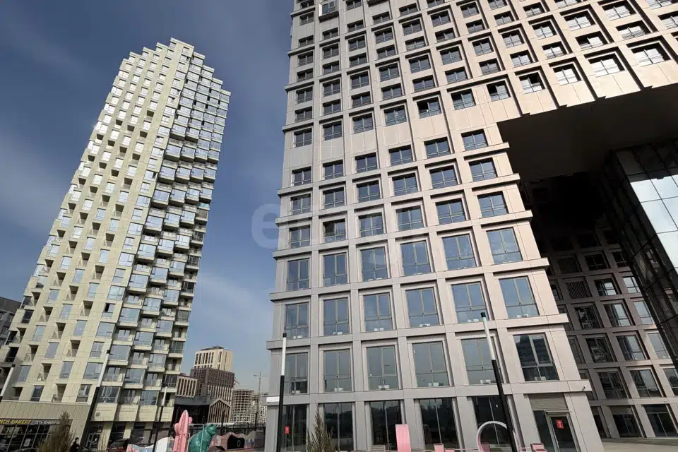 Продаётся 1-комнатная квартира, 53 м²