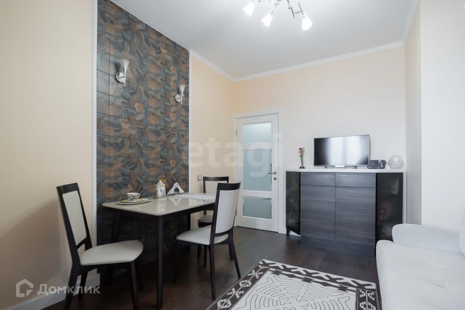 Продаётся 1-комнатная квартира, 46.5 м²